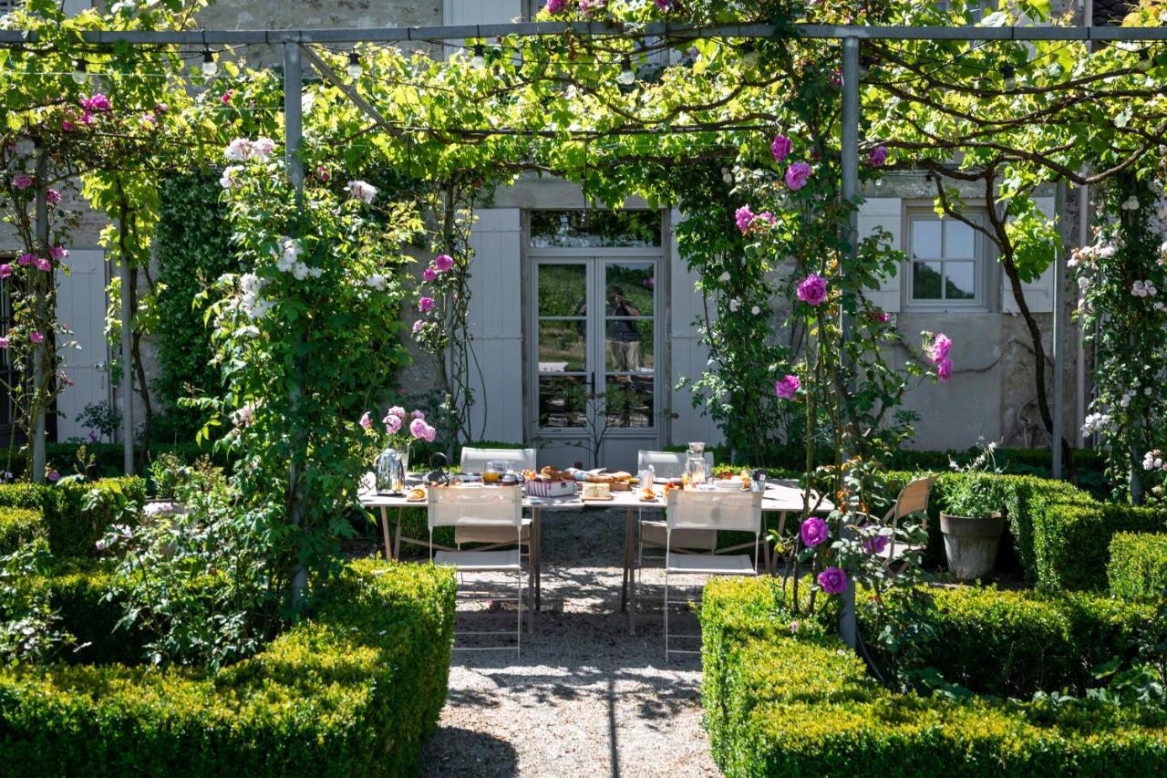 Maison Le Sèpe - Vignoble et Maison d'hôtes Sainte-Radegonde (Gironde) Exterior foto